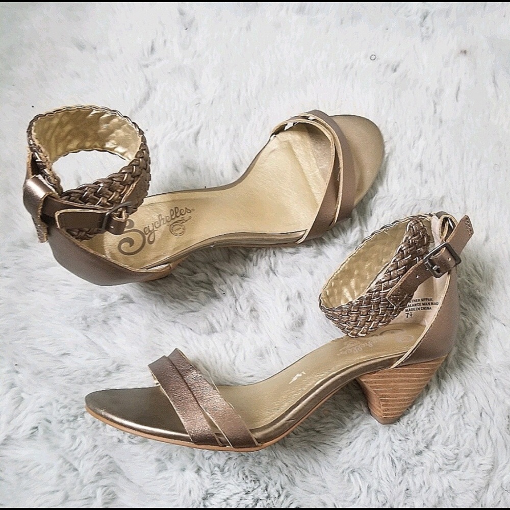 Seychelles Metallic Gold Sandals